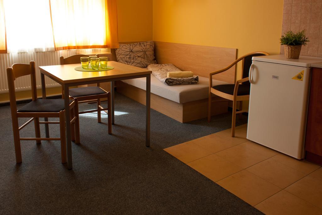 Apartmany Reko Кадань Экстерьер фото